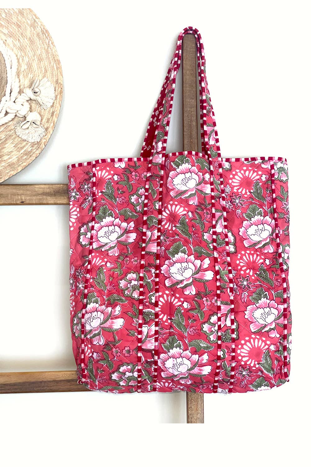 Reversible Quilted Market Bag ~ red