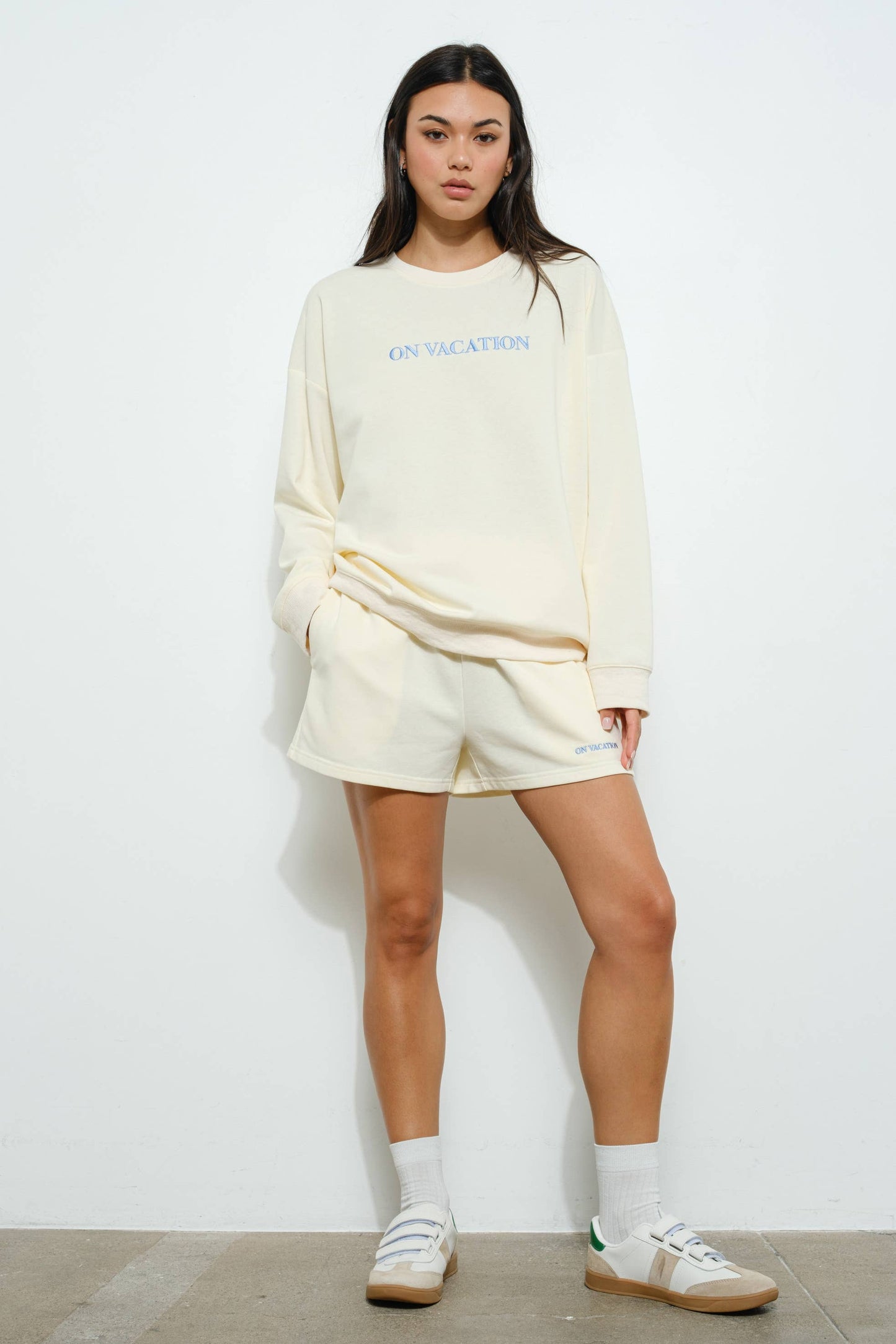 ON VACATION Sweat Shorts