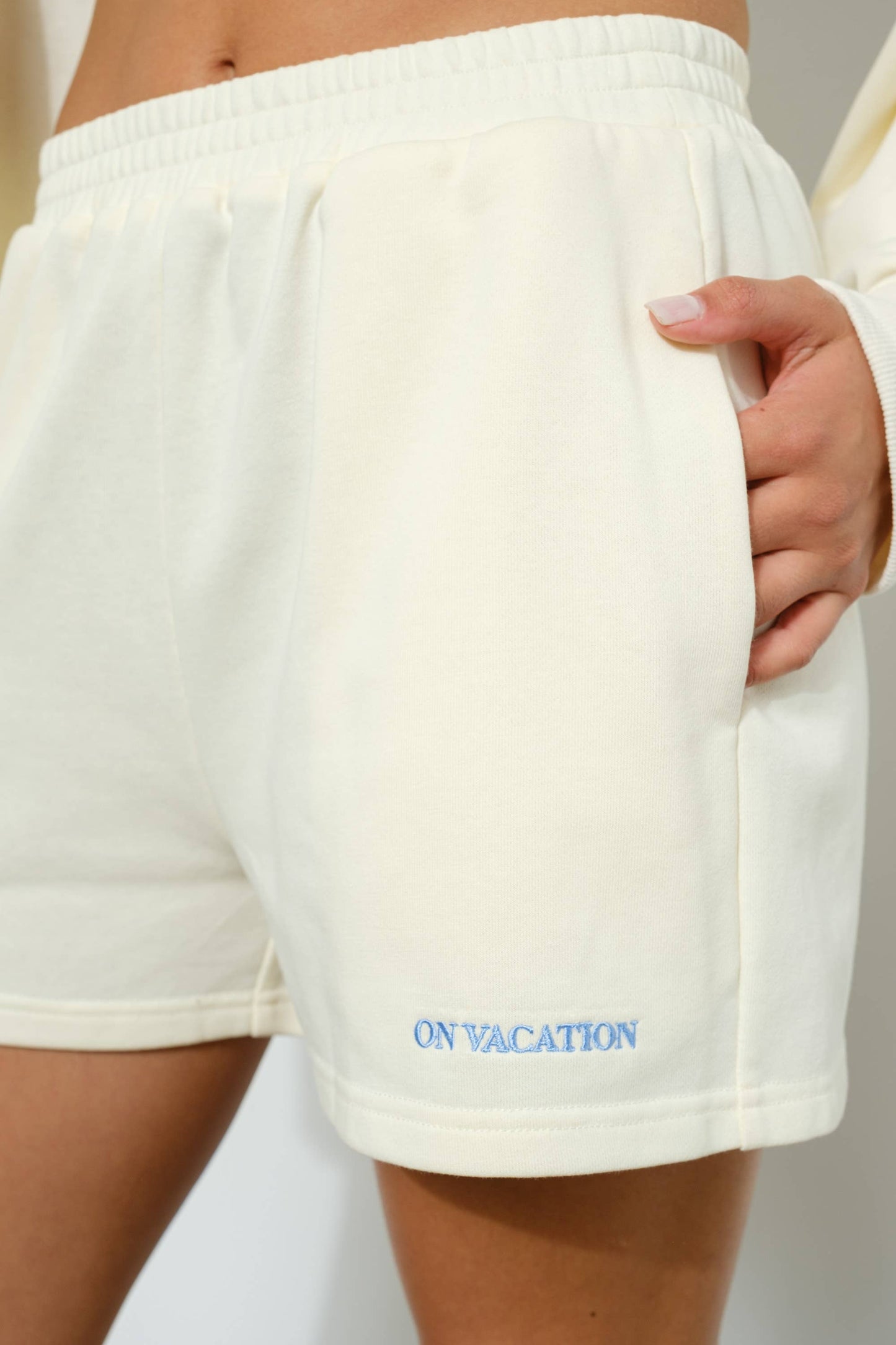 ON VACATION Sweat Shorts