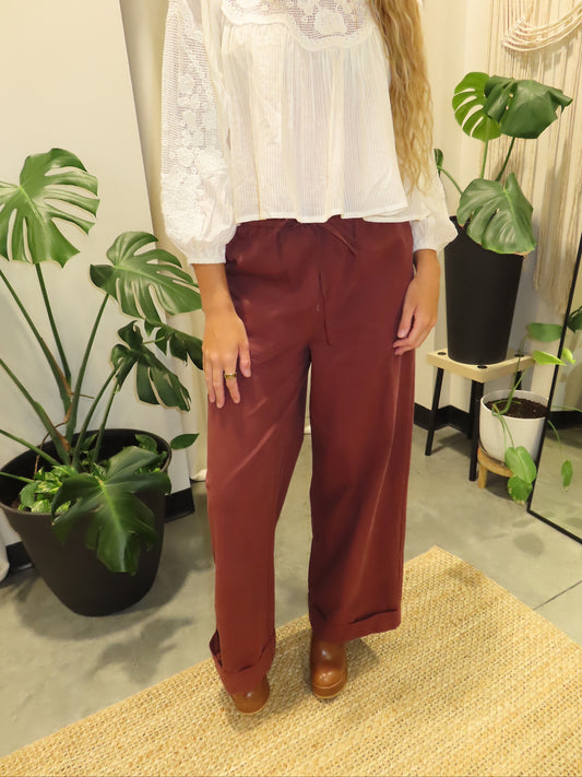 Uluna Pant